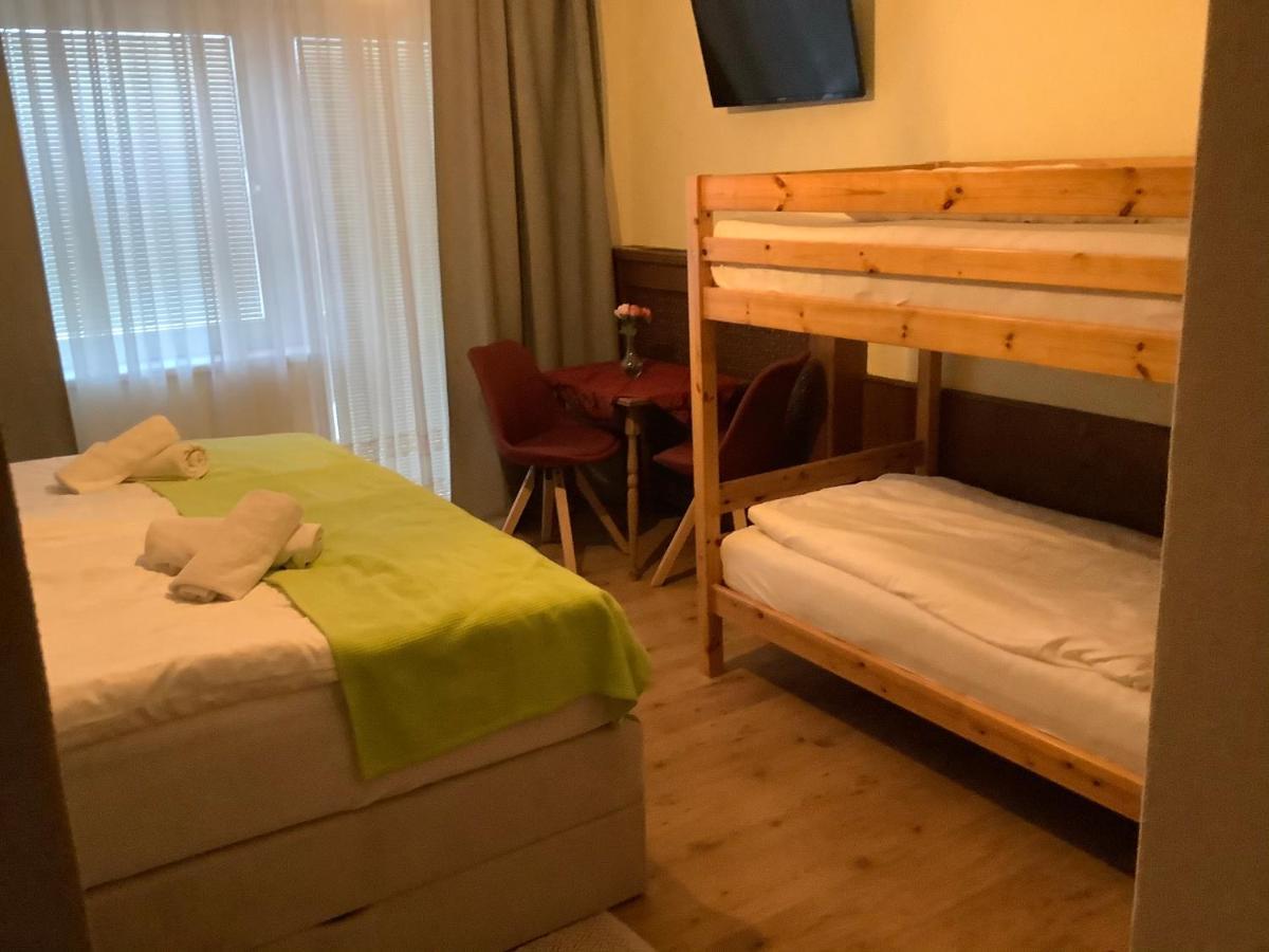 Gasthaus 3-Laenderblick Mönichkirchen Esterno foto